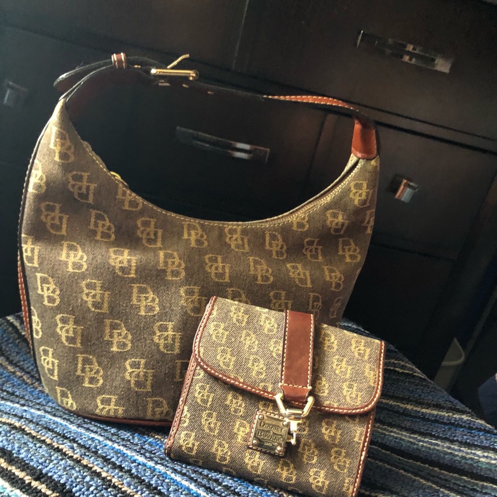 Dooney Bourke purse